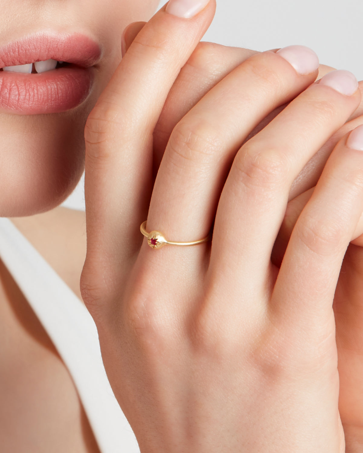 Anello Moon Rubino Oro 18k