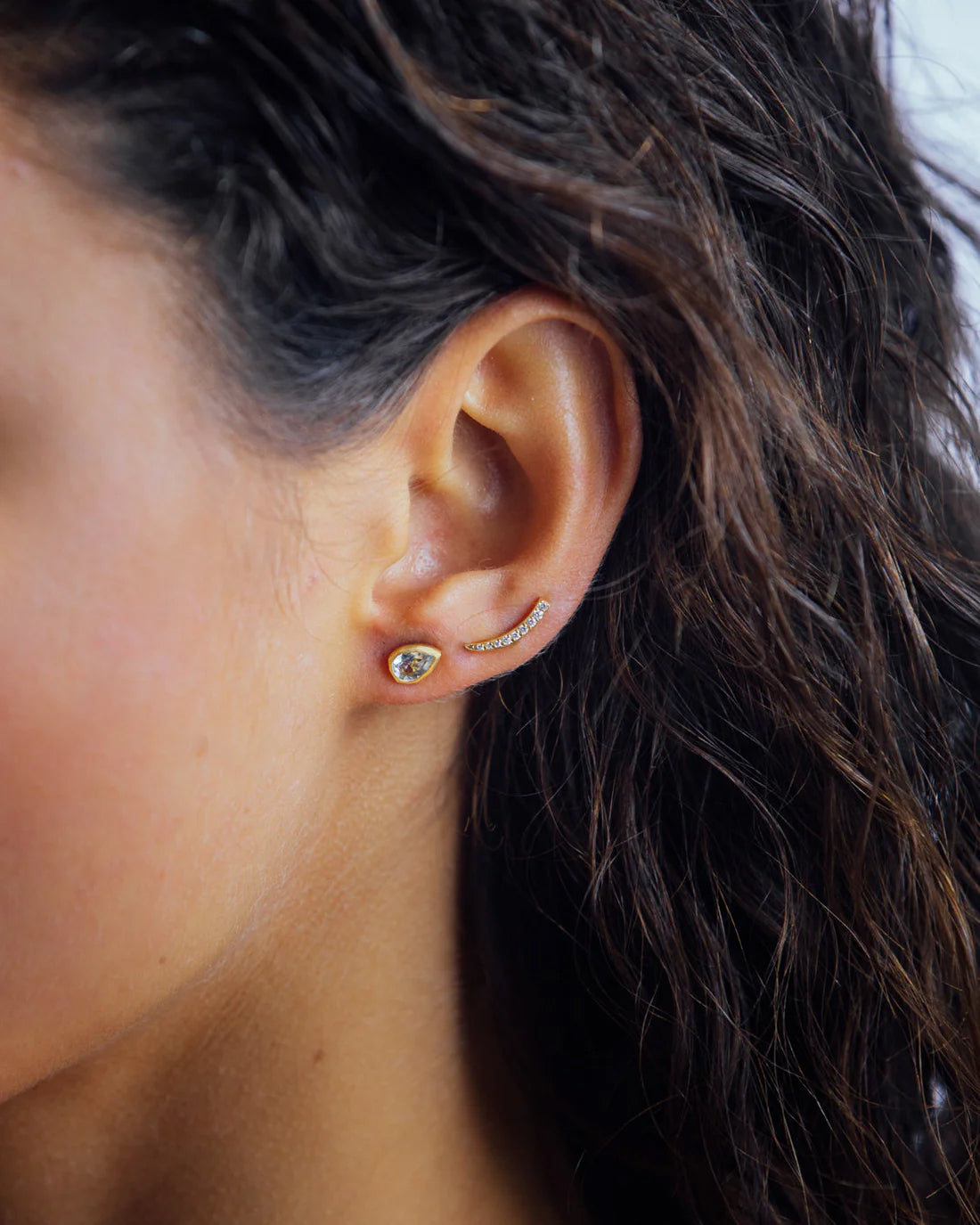 Single Drop Stud Light Green Prasiolite