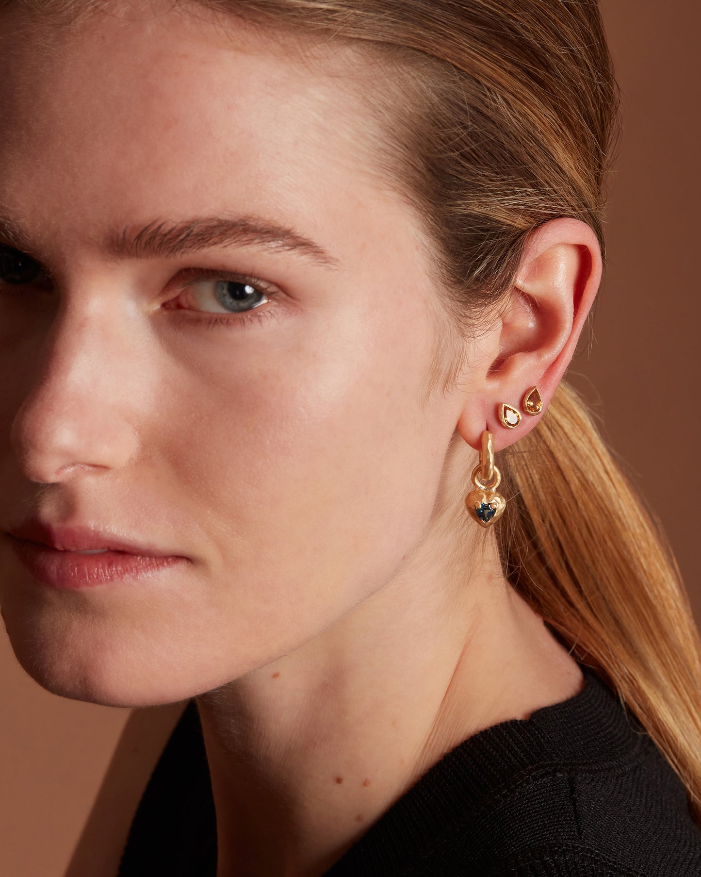 Wander Hoops Small with Heart Charms Deep Blue Topaz