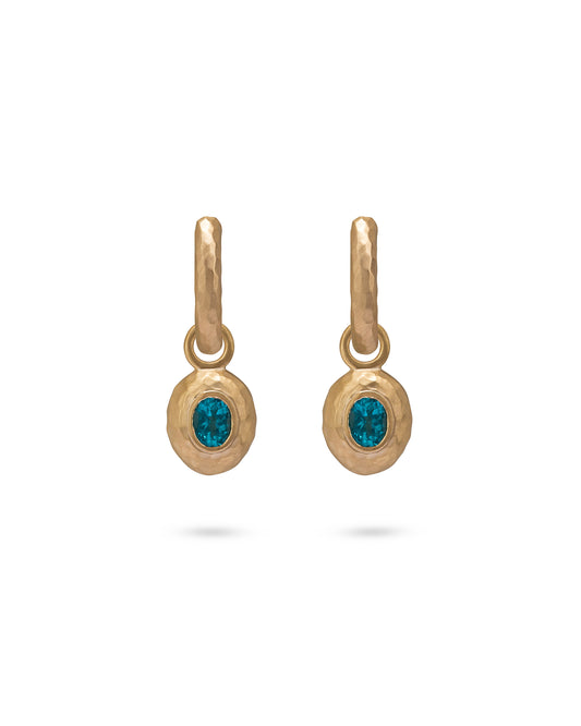 Wander Hoops Medium with Sasso Charms Apatite