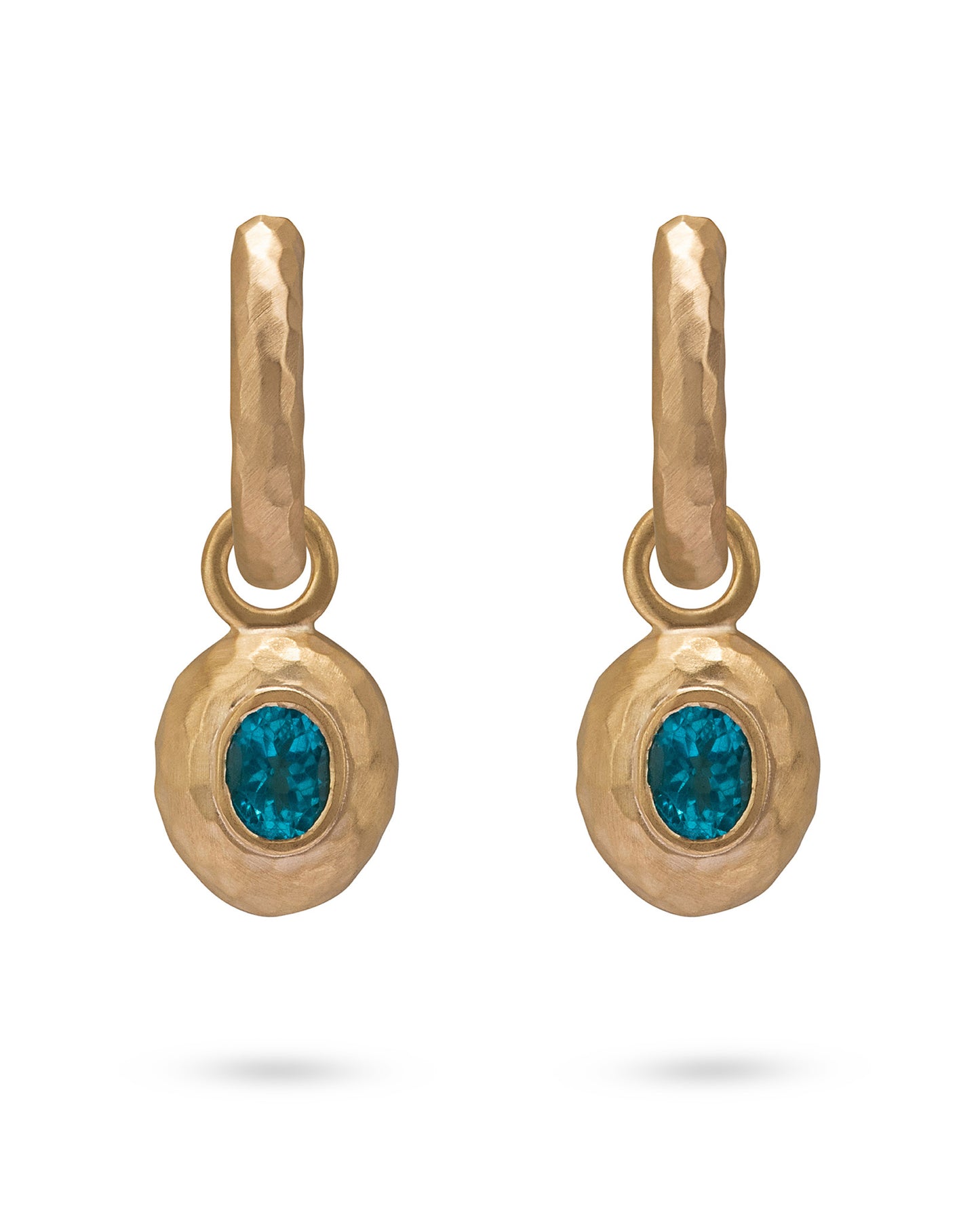 Orecchini Wander Medi con Ciondoli Sasso Apatite